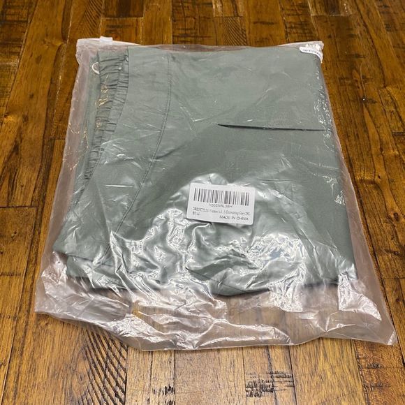 NEW Amazon Shorts - Picture 8 of 8